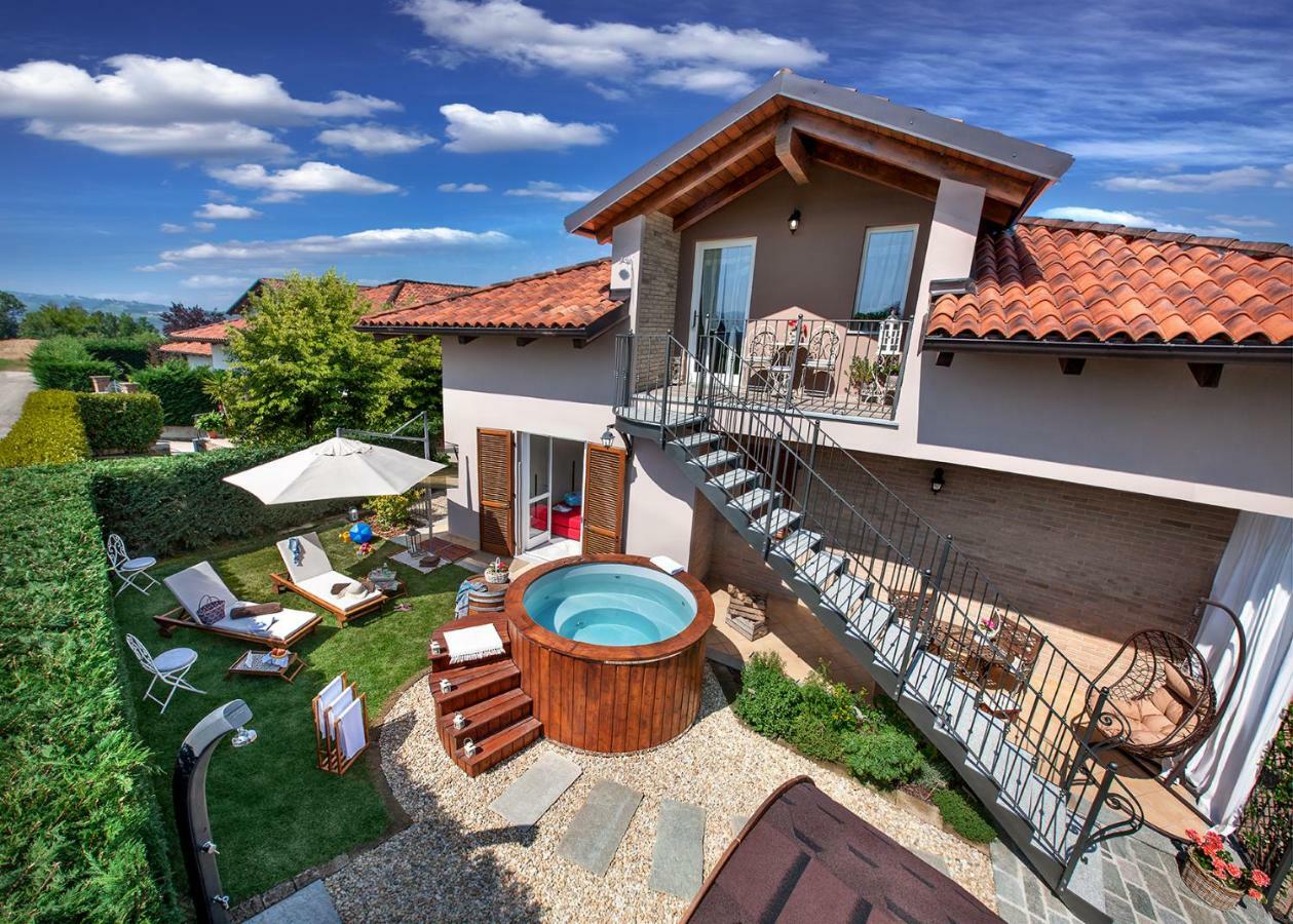 Roncaglia Suite Monticello d'Alba Exterior foto